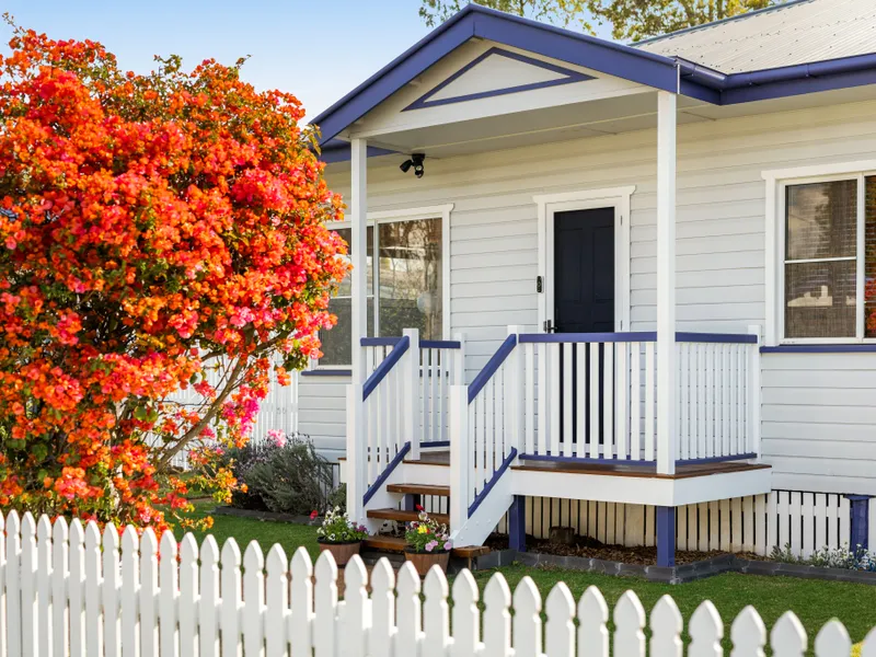 Charming Timber Cottage in a Prime Location