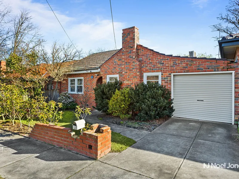 Spacious 2 Bedroom Home in Great Location