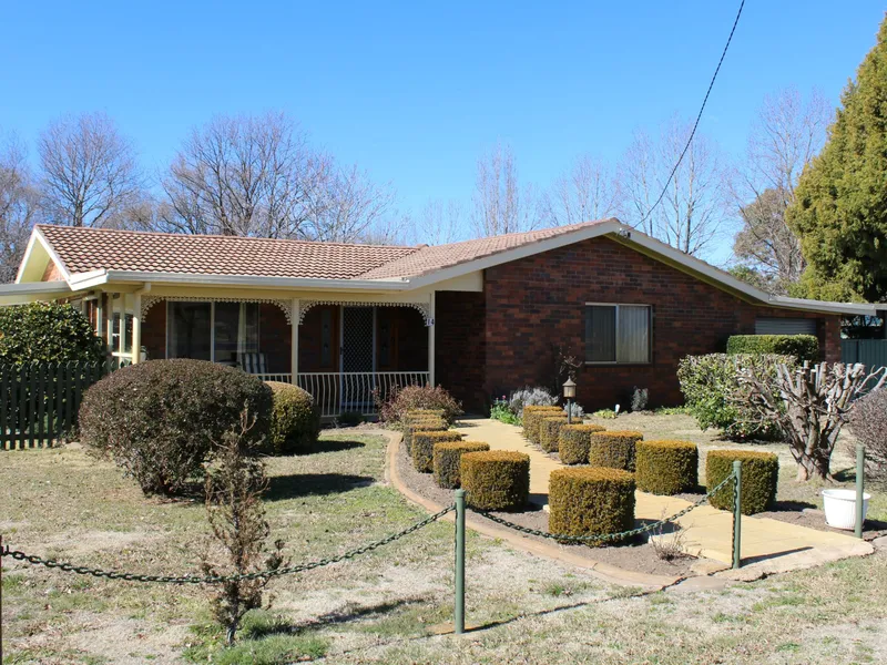 WELL PRESENTED HOME IN VILLAGE