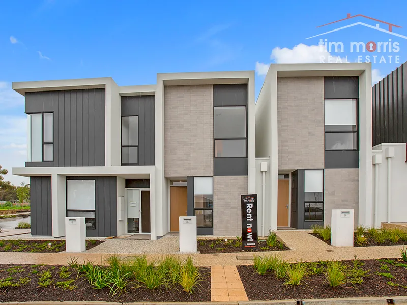 STUNNING 2BR TOWNHOUSE!