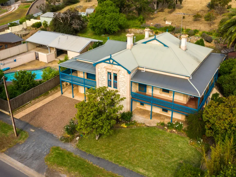Grand Historic Home in the Heart of Angaston……