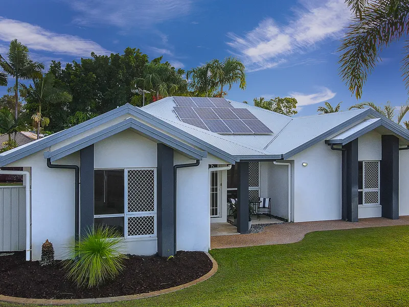 YOU CAN TASTE THE OCEAN AIR - HERE IS YOUR OPPORTUNITY TO HAVE YOUR DREAM LIFESTYLE!