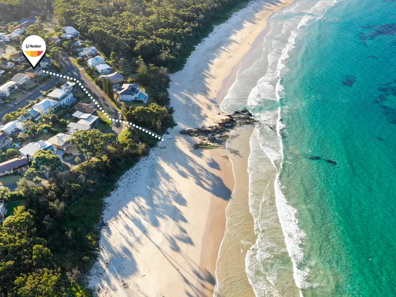 Stunning Views In A Blue-Ribbon Location