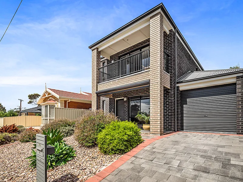 Easy carefree living by the beach