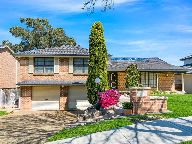 SIGNIFICANTLY RENOVATED QUALITY BILLYARD HOME IN APPEALING LOCATION