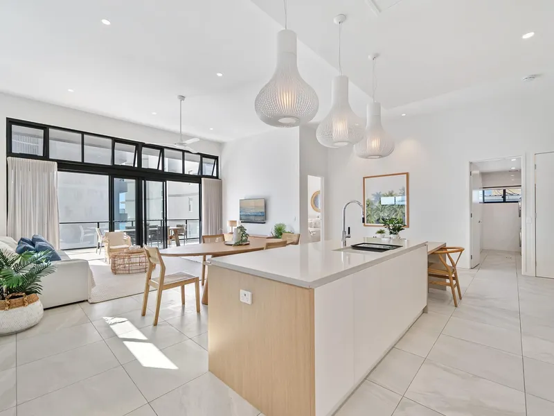 Extraordinary Beachside Penthouse