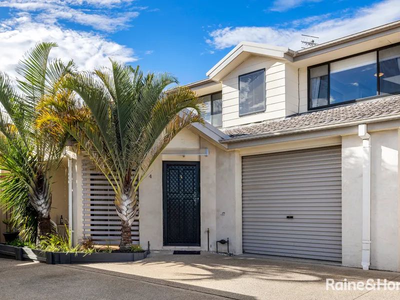 Stunning Townhouse with a Coastal Vibe