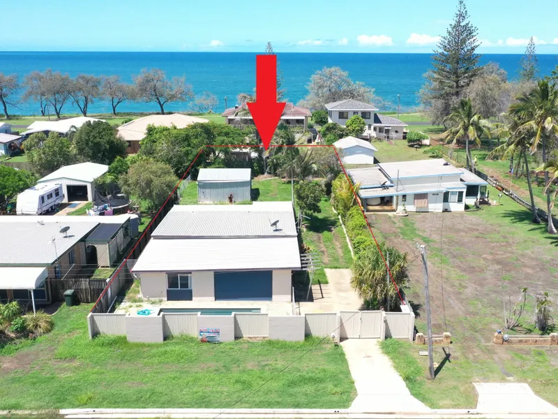 MODERN FAMILY HOME JUST A STONE'S THROW FROM THE OCEAN FRONT