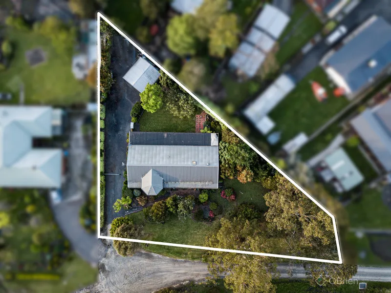 1538m² block, close to everything