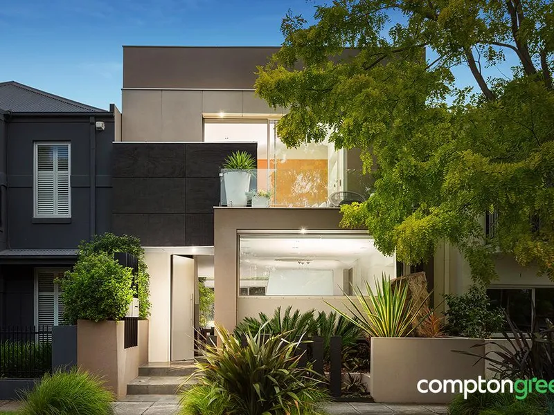 A Vast, Tina Lindner Designed, Triumph of Excellence