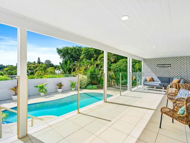 Generous Family Home in Popular Paradise River Estate