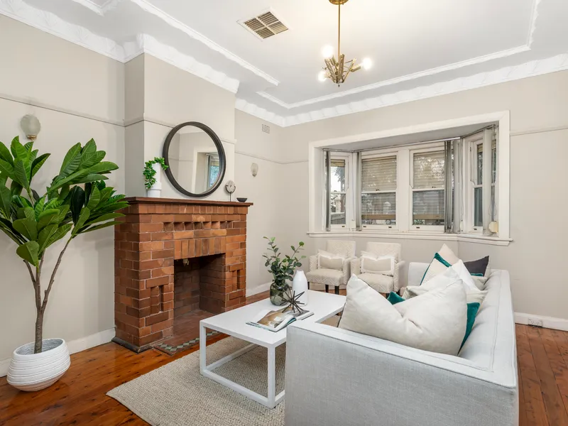 Free-Standing and Well-Maintained Home in Heart of Hunters Hill