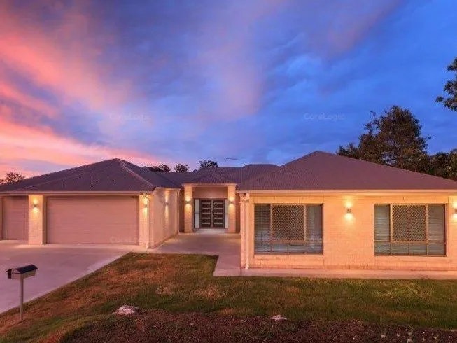 Stunning Views in Bellbowrie Chase