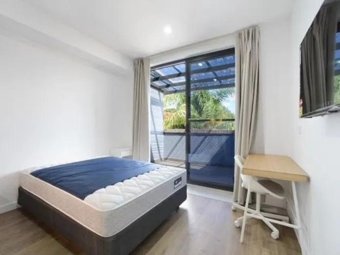 BRAND NEW PARTLY FURNISHED STUDIO APARTMENTS NEAR MAROUBRA BEACH WITH ALL UTILITIES PROVIDED!