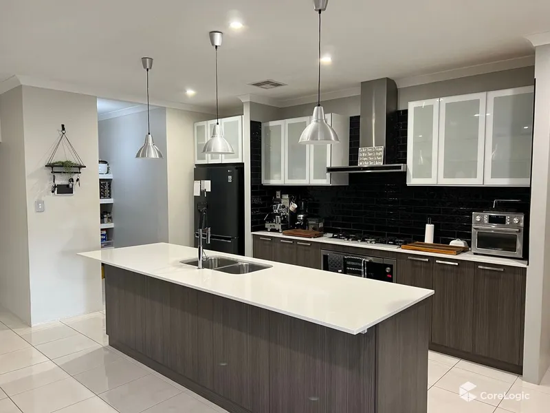 SUPERIOR FAMILY HOME!