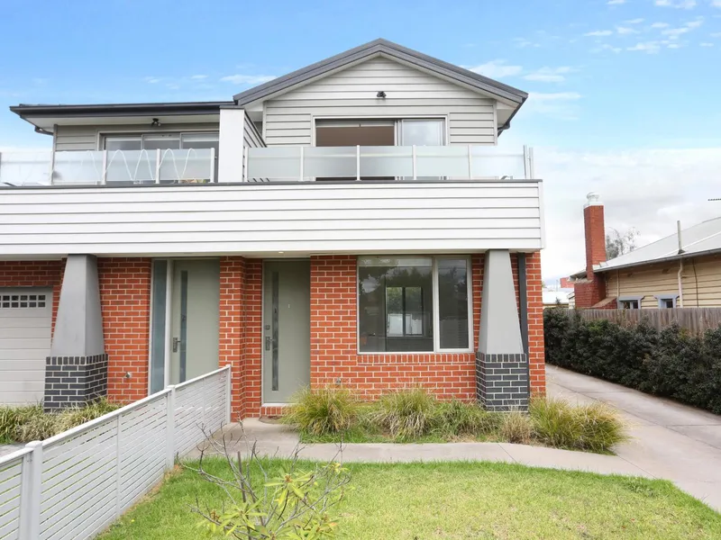 Townhouse in prime location
