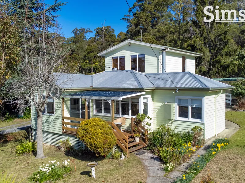 Lovely Sunny Home with Beautiful Views
