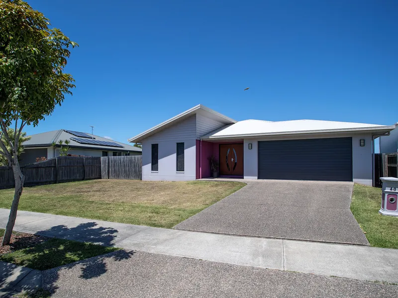 Stylish & Spacious with High-Clearance Shed @ Ooralea Waters