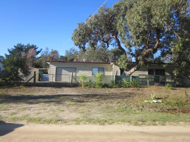 Fully Renovated! Huge Land!