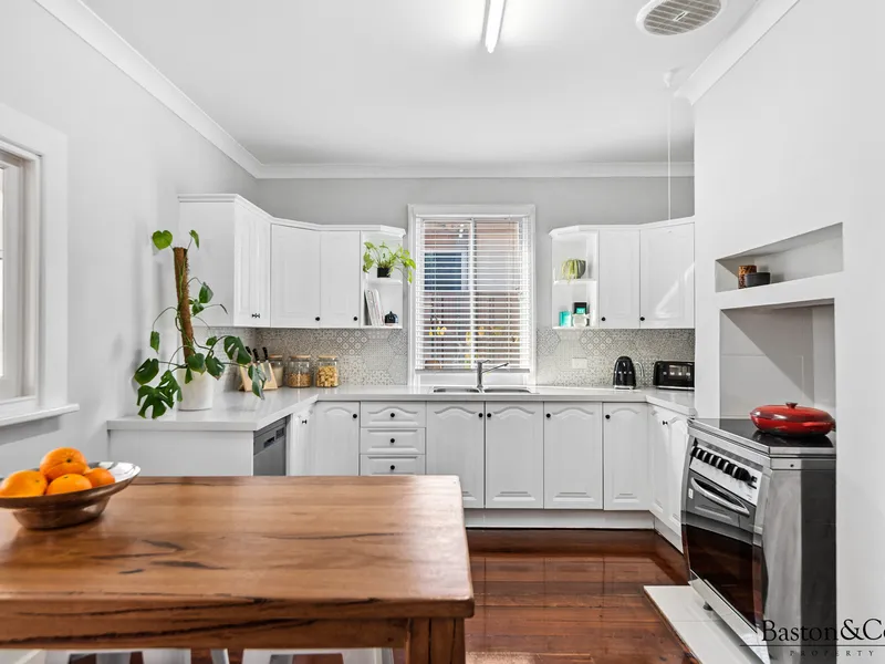 Chocolate Box Cottage