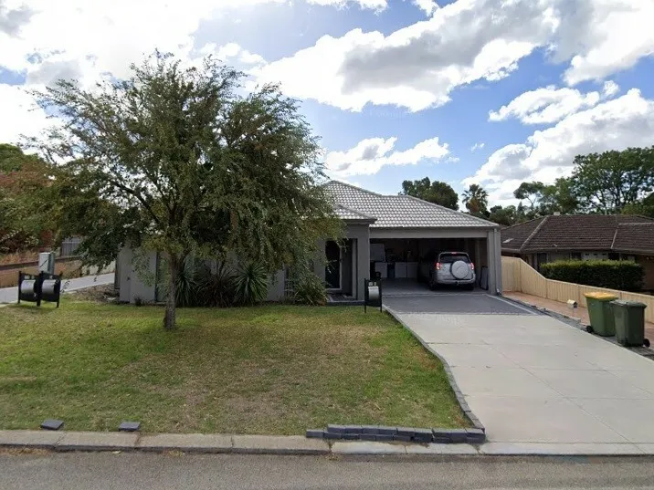 Street Front High Spec Home