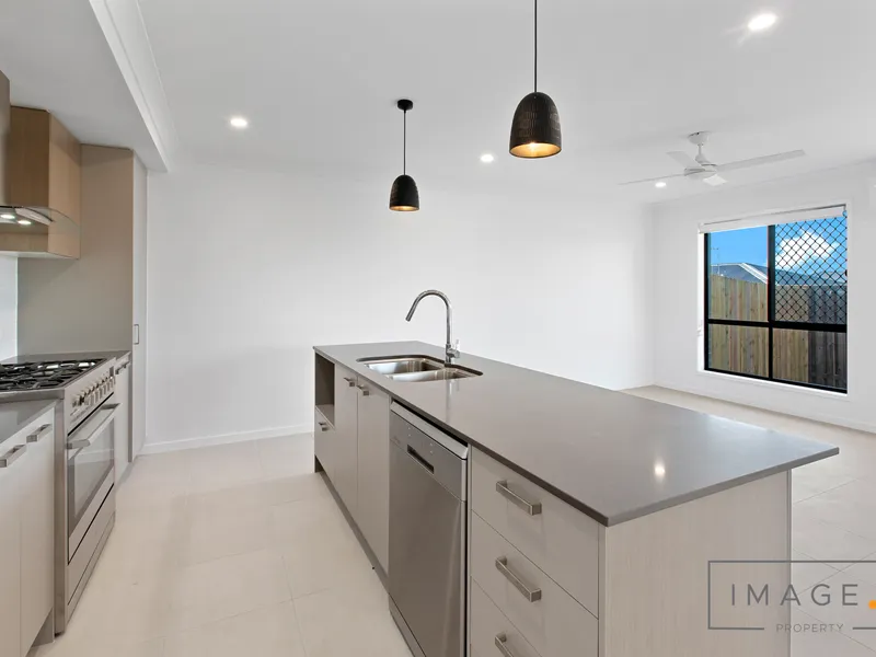 BRAND NEW 3 BEDROOM DUPLEX WITH AIR CONDITIONING