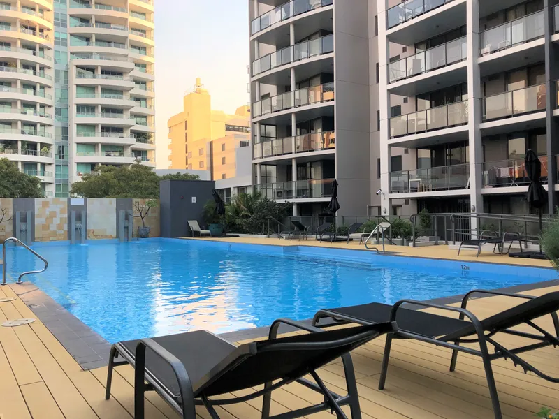 THREE BEDROOMS, TWO CAR BAYS !