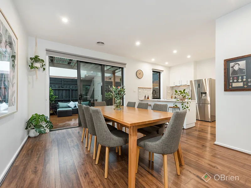 Modern townhouse living in ideal location