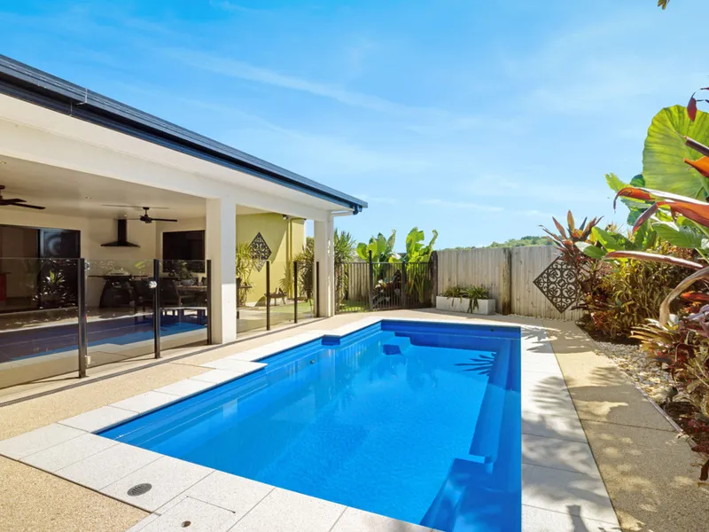 Stunning Indoor/Outdoor Living in a Picture-Perfect Location