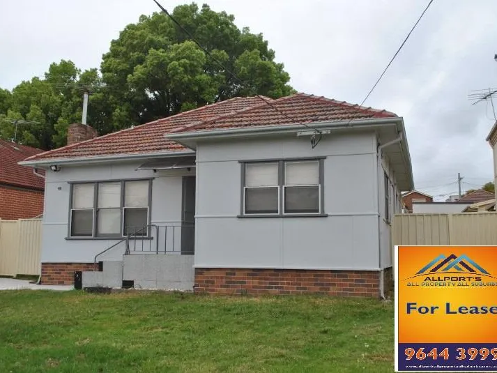 RECENTLY PAINTED & NEAR ALL.