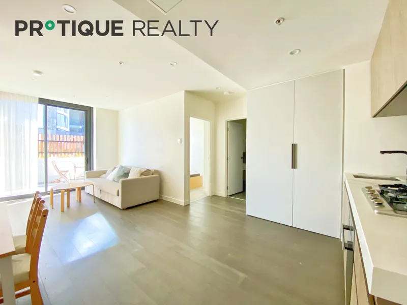 West Melbourne Furniashed 2B2B1C | Spacious Balcony | Ease and Connectivity & Southern Cross Station