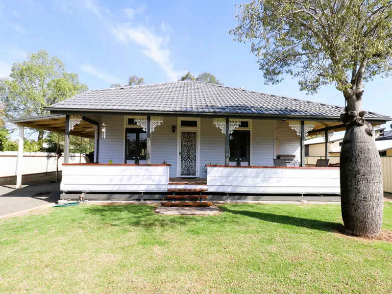 Stunning Renovated Cottage