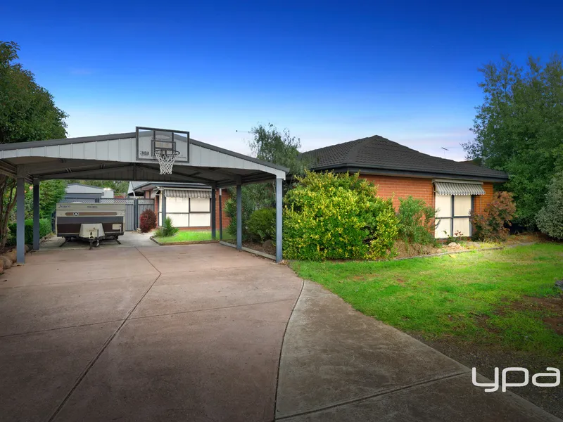 3 BEDROOM FAMIL HOME