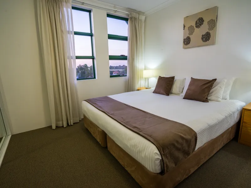 Fully furnished and equipped stylish 2 Bedroom. Flexi stay - 2 months minimum stay. Free Wifi No Lease and No Bond.