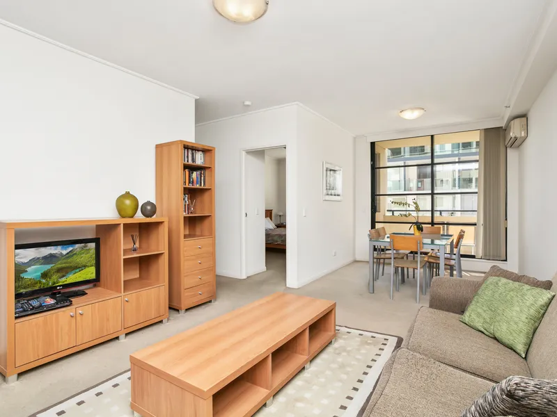 One Bedroom plus Study in Popular Apex Building