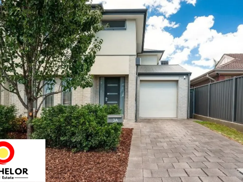Three Bedroom Townhouse in a Highly Demanded Suburb