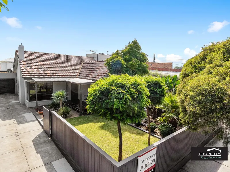 BRING THE FAMILY TO THIS BEAUTY!