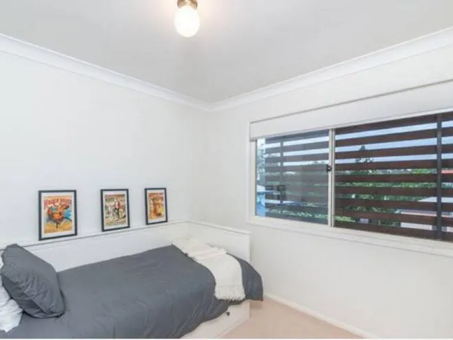 Kelvin Grove, Quiet leafy street 2km from Brisbane CBD