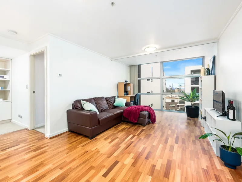 Outstanding setting, easy care contemporary living