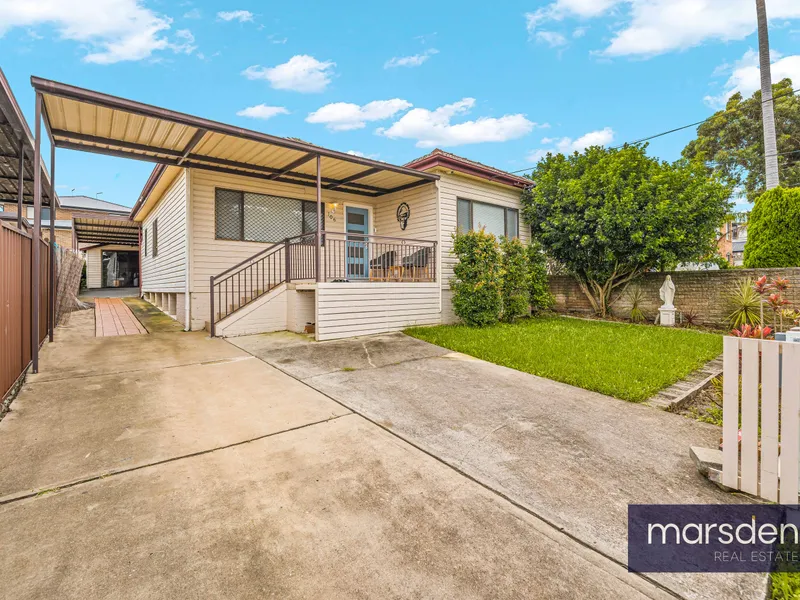 Don’t miss out on this Beautiful 3 Bedroom House!