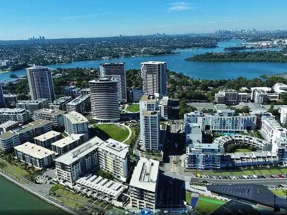 BRAND NEW 3 Bedroom in Rhodes Central, City view