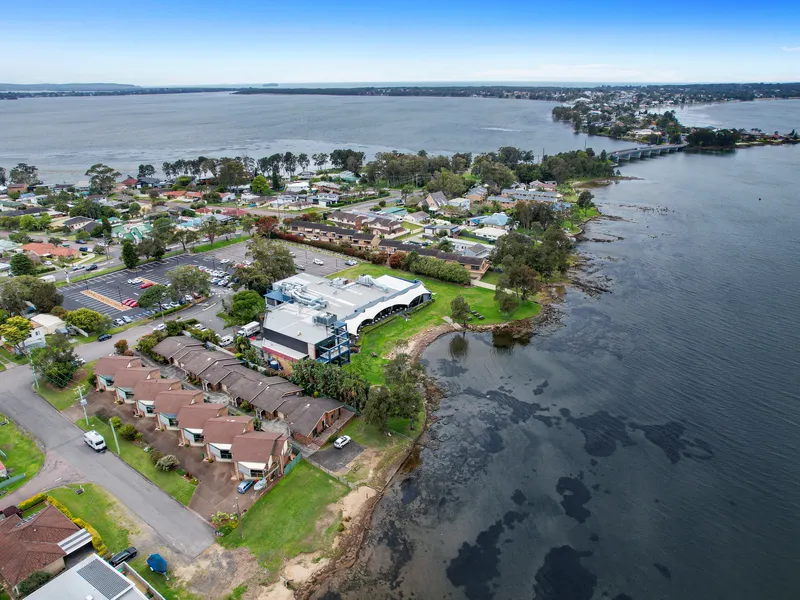 Sought after position - Waterfront complex