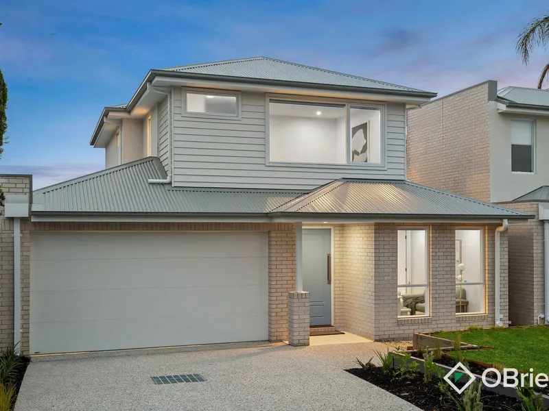Stunning New Landmark Home in Prime Location