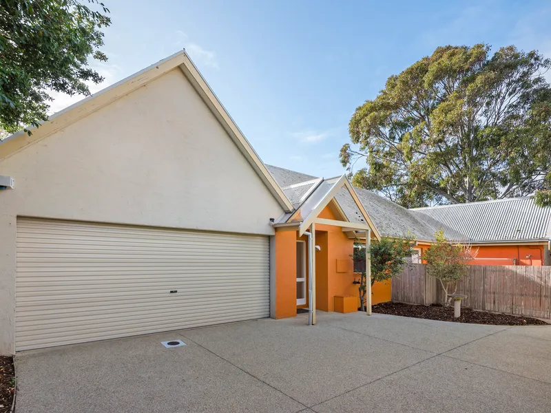 Luxury Beachside Living In Prime Torquay Location