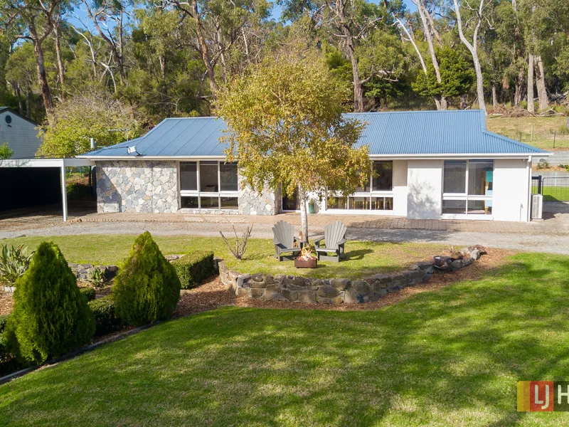 FAMILY HOME WITH BAY VIEWS, 1400SQM