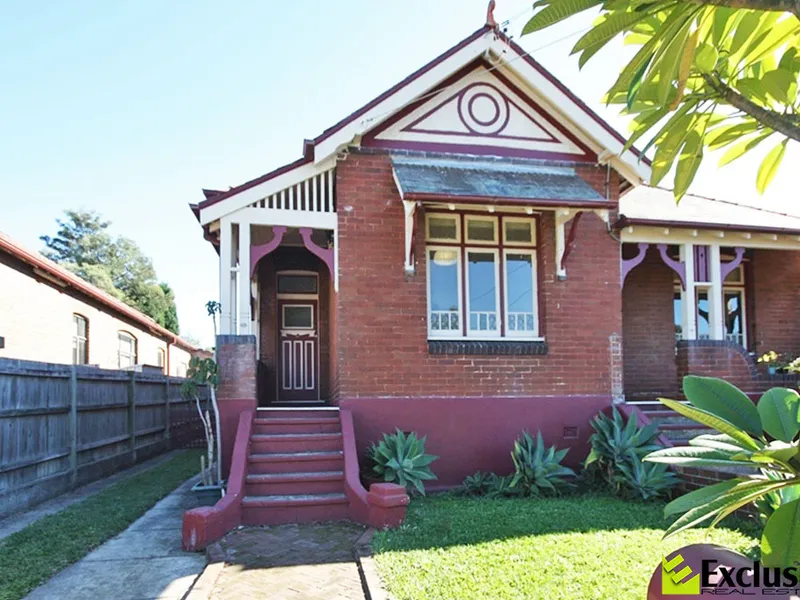 SUPERB FAMILY HOME