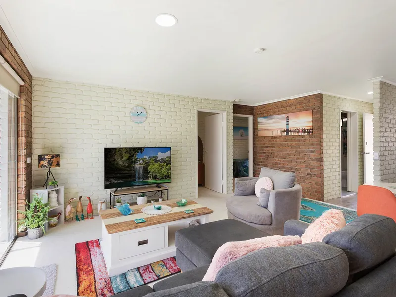 Sun Soaked Central Unit