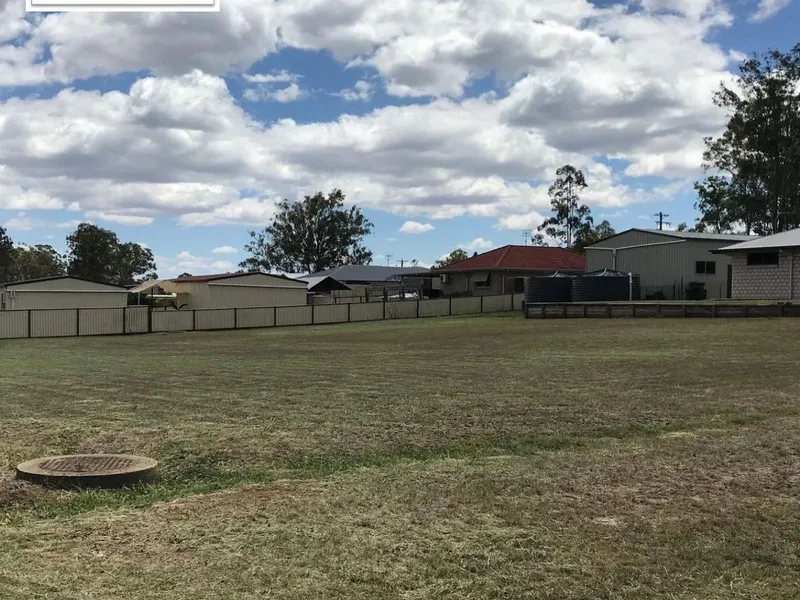 LARGE HOUSE BLOCK IN LOVELY PART OF WONDAI
