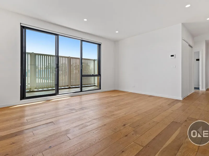 Bright & Sunny Start, Close To Everything!