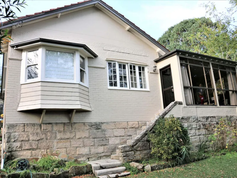 Is this the most convenient location in Roseville, and quiet too?